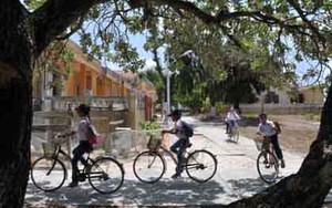 Nhịp sống Trường Sa qua ảnh Đỗ Việt Dũng